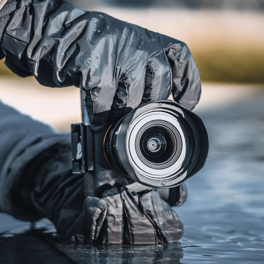 4 Handy Gloves for Winter Photography | Shutterbug Photography gloves for cold weather